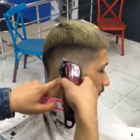 آرایشگاه مردانه در تهران  09123019243