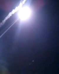 خبر فوری / فیلمی نزدیک و واضح از شلیک چهار موشک سپاه از نزدیکی های کرمانشاه