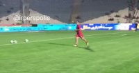گرم کردن بازیکنان پرسپولیس قبل از دیدار با سپیدرود