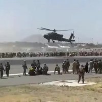 نحوه پاکسازی مسیر برای پرواز هواپیما در فرودگاه کابل