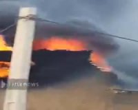 آتش‌سوزی مهیب تانکر حامل روغن موتور در یک انبار در منطقه سه راه خرمشهر اهواز