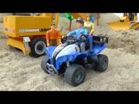 ماشین بازی کودکانه با سنیا : سقوط ماشین به داخل گودال و کمک کامیون یدک کش