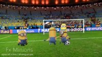 فوتبال بازی کردن مینیون ها