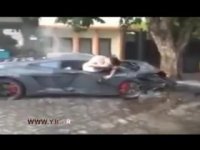 تبدیل لامبورگینی به ابوقراضه پس از تصادف مرگبار