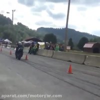 حرکت نمایشی و پرش از موانع با موتورسنگین