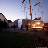 انتقال عجیب خانه به مکان های مختلف!