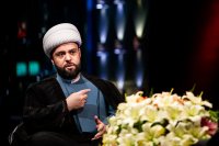 تیزر گفتگو با حجت الاسلام علی پناه در ویژه برنامه هیئت آنلاین