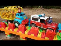 ماشین بازی کودکانه : نجات حیوانات توسط ماشین پلیس و ماشین سنگین و عملیات پل سازی