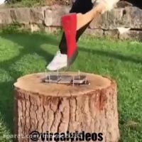 چالش تبر و آیفون