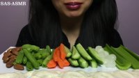 صدای تو مخی غذا خوردن - خیار و هویج