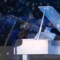 اجرای زنده ترانه تو اولین روزهای پاییز از احسان خواجه امیری