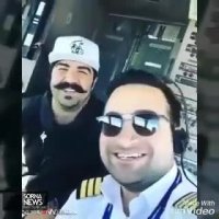 اجرای زنده بهنام بانی در کاکپیت هواپیما!
