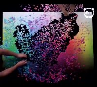 پازلی با همه رنگ های رنگین کمان