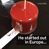 آشپزی که منحصر به فردترین کیک ها را درست می کند!