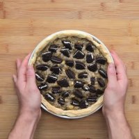 شیرینی با تکه های اورئو