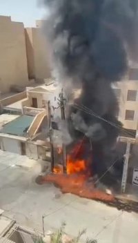 لحظه شروع آتش سوزی ترانس برق در کیان آباد اهواز در زاویه ای دیگر