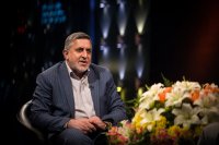 تیزر گفتگو با مداح اهل بیت محسن طاهری در ویژه برنامه هیئت آنلاین